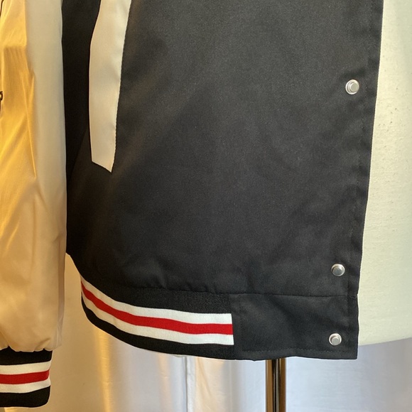 SHEIN Bomber Jacket with front snap closure and embroidered logos - Picture 7 of 7